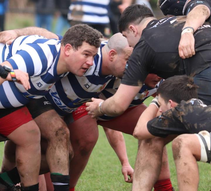 Geoff Martin and Luke Dawes square up